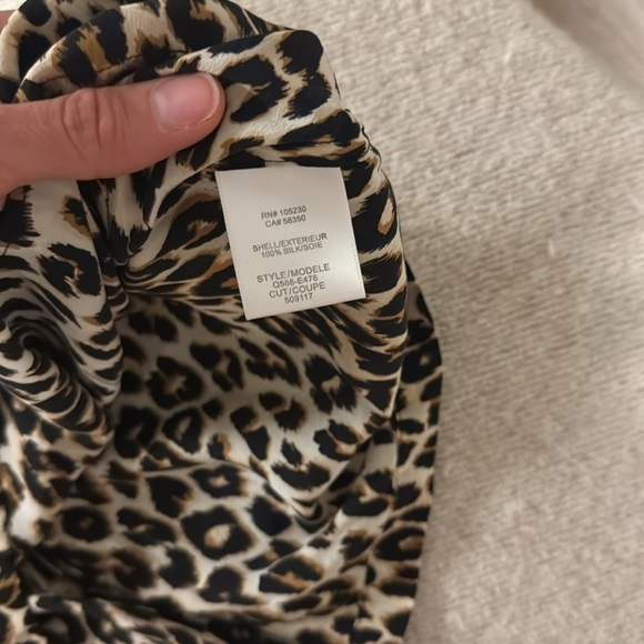 Equipment Audrey100% silk cheeta/ animal print dress with pockets - Picture 6 of 6